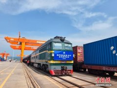 江西首开至西安家具电商集拼班列 助南康家具拓西北市场